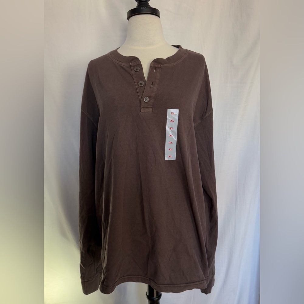 Old Navy Men’s Long Sleeve T shirt